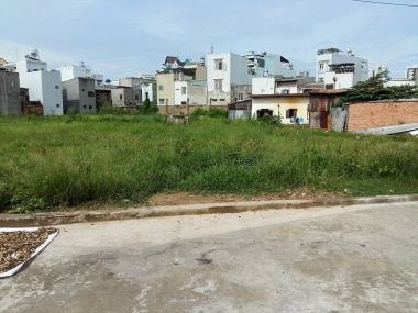 Bán đất mặt tiền hẻm Vườn Điều Quận 7