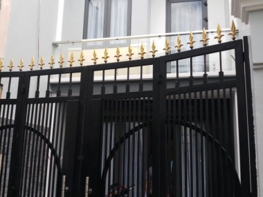 Bán nhà hẻm xe hơi đường Lâm Văn Bền