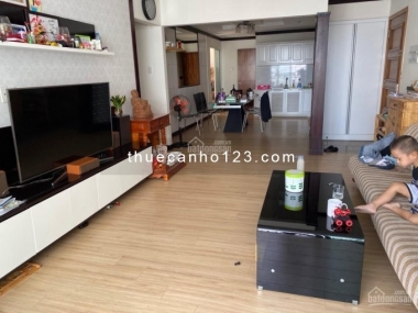 Hoàng Anh River View cần cho thuê căn hộ rộng 38m2, 3 PN, đủ nội thất, giá 18 triệu/tháng