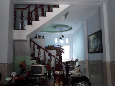 Bán nhà hẻm 749 Huỳnh Tấn Phát Quận 7, 1 trệt – 2 lầu