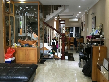 bán nhà hẻm 793/28 Trần Xuân Soạn Quận 7, 5 lầu – 8PN