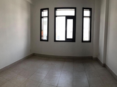 Bán nhà mặt tiền đường Nguyễn Văn Quỳ Quận 7 