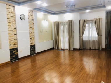 Bán nhà mặt tiền 793 Trần Xuận Soạn Q7, 1 trệt – 3 lầu