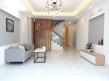 Bán nhà 115 Phạm Hữu Lầu Quận 7, 1 trệt – 2 lầu 