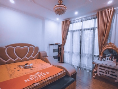 phố Hoàng Công Chất -NHÀ ĐẸP - LÔ GÓC - OTO - KINH DOANH- chất và rẻ như tên PHỐ 70m2  Giá chỉ 4,9 t