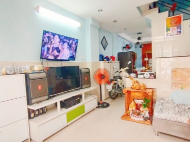 Bán nhà Bình Long,P.Tân Quý,Q.Tân Phú 46m2 3T BTCT 4PN 4tỷ3