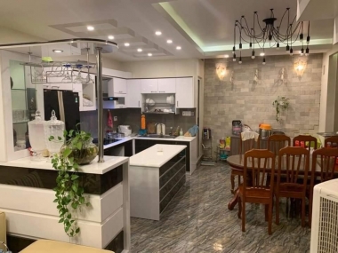 NHÀ ĐẸP HUỲNH TẤN PHÁT CHỈ VIỆC XÁCH VA LY VÀO Ở