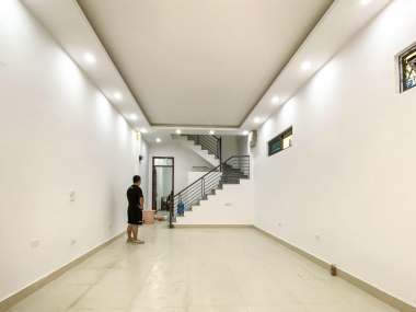 BÁN GẤP CHUNG CƯ MINI PHỐ CỰ LỘC, TX, 75M* 5 TẦNG, 9 NGỦ KHÉP KÍN, GIÁ 6 TỶ 500 TRIỆU,DÒNG TIỀN  500