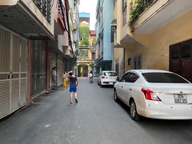 Cần bán gấp nhà Văn Quán lo việc,Phân lô oto tránh,ngõ thông, KDoanh, Thang máy,52m,6T. Chỉ từ 6.x