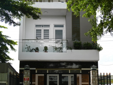 BÁN NHÀ GIÁ RẼ ĐẦU TƯ TIỆN KINH DOANH . SỔ RIÊNG. HỖ TRỢ TRẢ GÓP