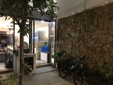 Chính chủ bán căn nhà ngay trung tâm, đường 22/8, đối diện Coopmart, TP Cam Ranh.