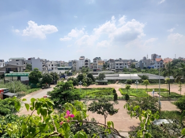 200m2 đất Trâu Quỳ, Gia Lâm, mặt tiền rộng có thể chia 4 lô nhỏ. Bán 12 tỷ. LH 0398381708.