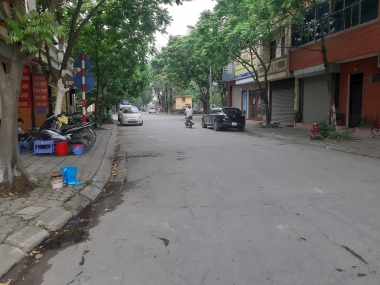 Lô Góc 72m2 đường 8m tại Trâu Quỳ, Gia Lâm, Hà Nội. Giá tốt. LH 0936098052.