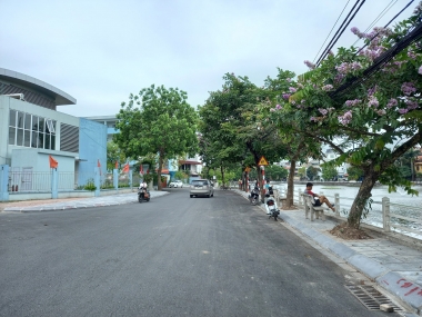 Bán nhà Bồ Đề Lâm Du 6 tầng, thang máy, Gara Ô tô 7 chỗ 0904691185