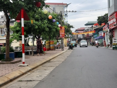 Bất Động Sản Quận Gia Lâm, Trâu Quỳ. 300m2 thổ cư. Mặt tiền, đường rộng. Lh 0398381708.