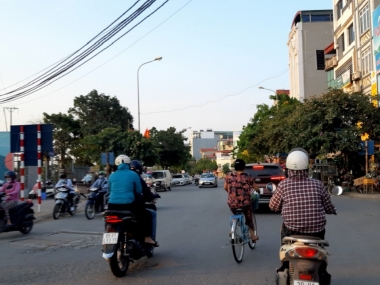 246m2 đất mặt phố kinh doanh sầm uất tại Trâu Quỳ, Gia Lâm cần bán gấp. LH 0989894845.