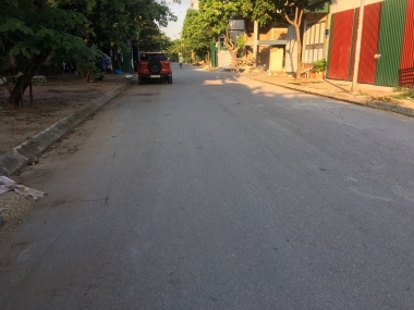 Cơ hội đầu tư: Đất Long Biên 75m2, MT 8m, Đường 5m, Vỉa hè 2m. Nhỉnh 4 tỷ