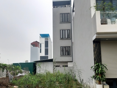 35m2 lô góc khuôn 5x7. Đường 10m và 5m. Trâu Quỳ, Gia Lâm, Hà Nội. Lh 0989894845.