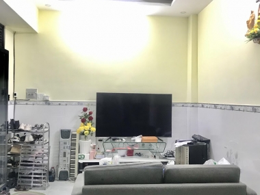 Nhà Quận 10 - Đường Lý Thái Tổ – Sát Mặt Tiền - 32m2 – 4 Tầng- 5,8 tỷ