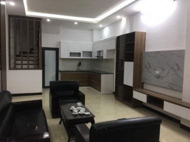 Bán nhà ngõ Võ Chí Công, DT 35m2, giá 3.15 tỷ