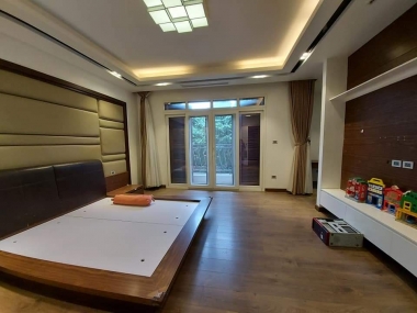 BÁN NHÀ 2 TẦNG, LÔ GÓC ĐƯỜNG TÔ VĨNH DIỆN- QUẬN THANH XUÂN