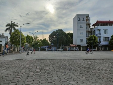 Tin được không, chỉ hơn 2 tỷ có nhà 5 tầng tại Hà Nội, nhà mới đẹp, đường to oto tránh