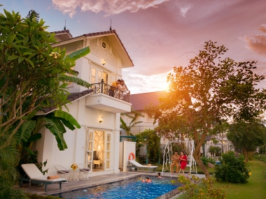 Chỉ từ 5 - 7 tỷ có thể sở hữu biệt thự khoáng nóng có bể bơi tại vườn vua được giới đầu tư săn lùng