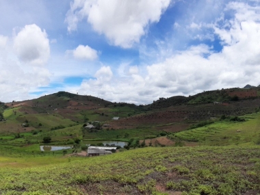 10ha có đủ vườn, ao, chuồng thích hợp cải tạo làm farm tại Mộc Châu