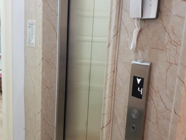 Bán nhà - Thang máy - Hoàng Hoa Thám