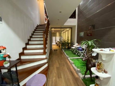 Bán nhà  - Gara oto - Dương Quảng Hàm