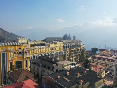 Đất Sapa cách nhà thờ đá chỉ vài bước chân, sẵn thổ cư xây dựng luôn