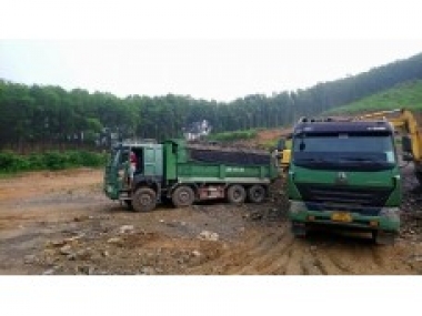 Mỏ đất xã Phú Thành, huyện Lạc Thủy, tỉnh Hoà Bình.