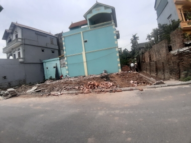 Bán nhà mới xây tại Trâu Quỳ, Gia Lâm. 50m2 x 5 tầng. Đường 10m. Lh 0398381708