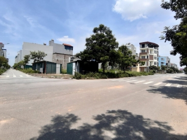 59m2 đất Tái định cư Trâu Quỳ, Gia Lâm cần đổi chủ. Hướng Đông Nam thoáng mát. Lh 0989894845