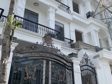 Cần Bán nhà Nam long hồng phát cần thơ ở A10-4,5 đường số 1 phường hưng thạnh quận Cái Răng thành ph