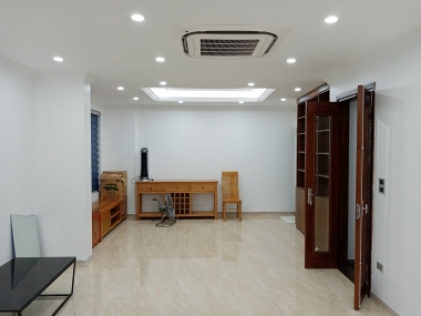 Bán nhà mặt phố Hoàng Ngân kinh doanh sầm uất, 6 tầng 70 m2, giá 12,5 tỷ, LH:0984318545