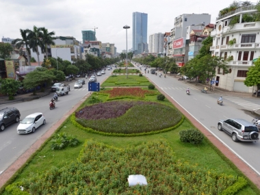 Bán nhà - Mặt Phố -Văn Cao