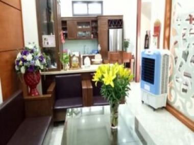 Cần bán hoặc cho thuê nhà số 8, khu nhà thương mại Vĩnh Ninh, Đường Đào Sư Tích, P.Hoàng Văn Thụ