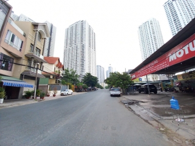 Bán lô đất mặt tiền đường 20m Khu Dân Cư Kiều Đàm dt 9.5x22m giá 37 tỷ lh 0909477288