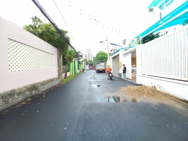 Bán lô đất thổ cư khu Kiều Đàm dt 8.3x26m giá 28 tỷ lh 0918089169