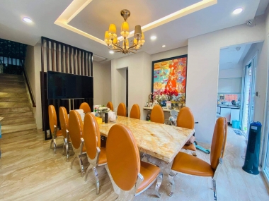 Bán biệt thự sân vườn tại khu dân cư Kiều Đàm dt 14x26m giá 65 tỷ lh 0909477288 Phước Sửu 